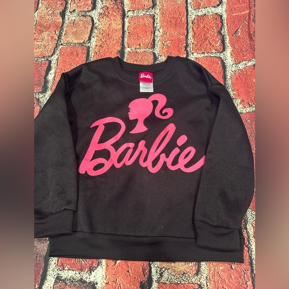 Barbie sweat pants and top size girl 6
Excellent Pre-owned Condition - Picture 2 of 5
